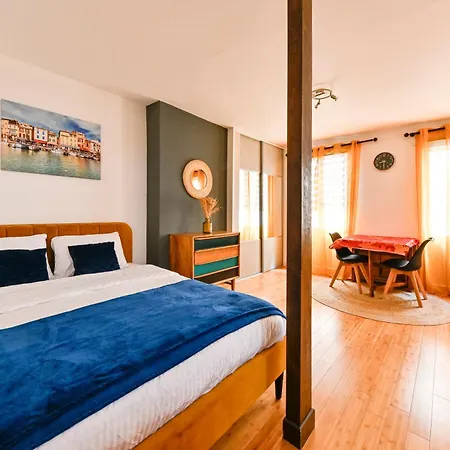 Apartment Pantheon